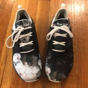 new balance fresh foam cruz floral